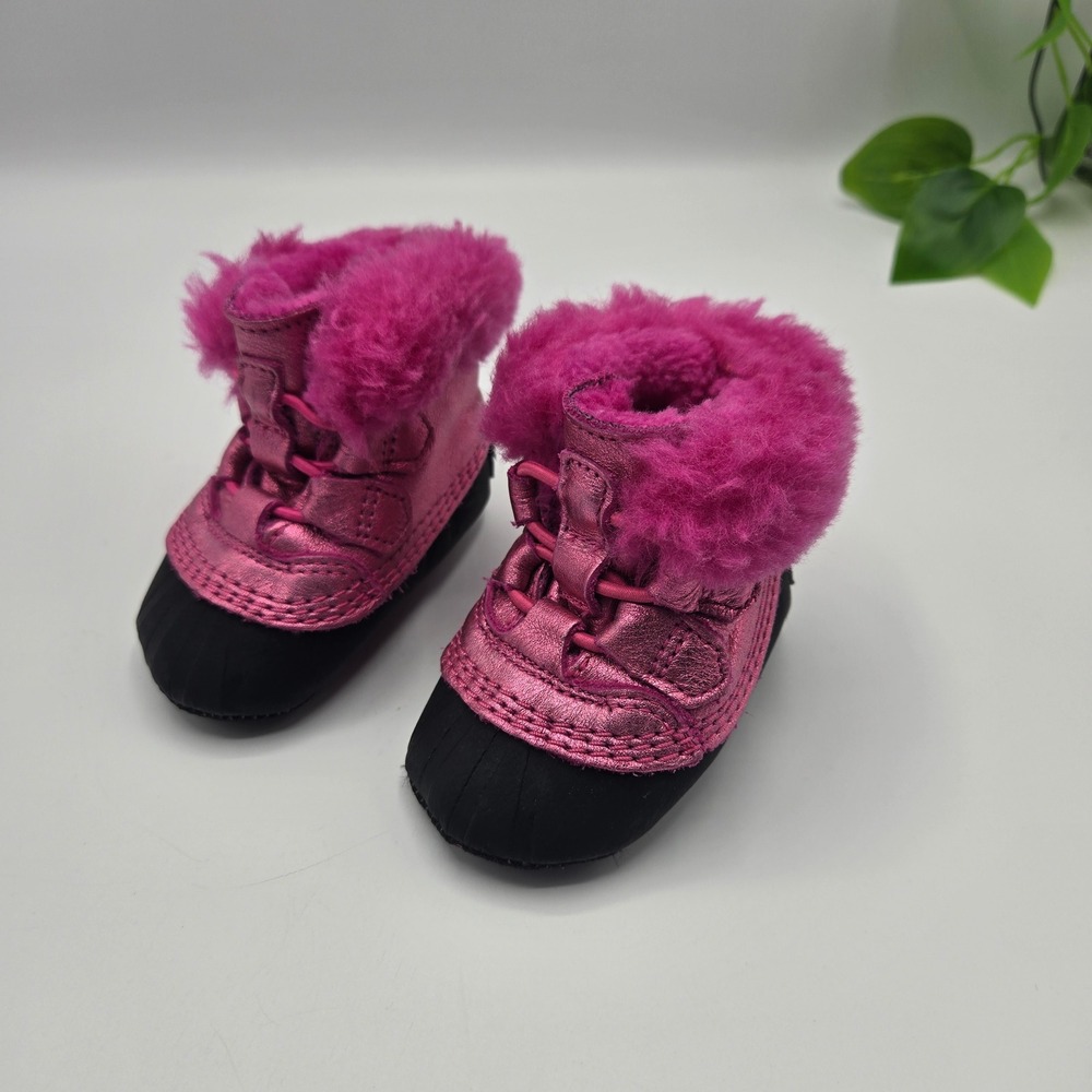 Sorel Caribou Booties Infant Pink Metallic Faux Fur NN2750-695 Size 3